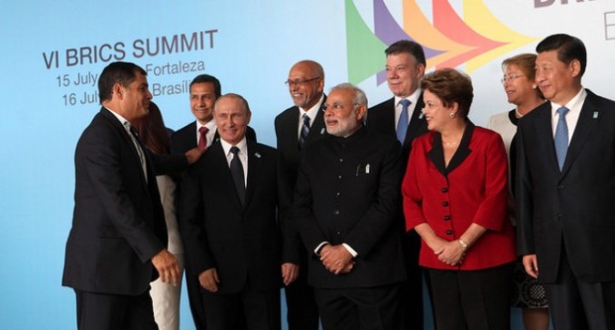 Le président équatorien Rafael Correa avec les dirigeants du BRICS