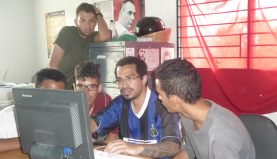 docente Jesus Reyes (en el centro) taller en Caquetios, Lara, agosto 2017